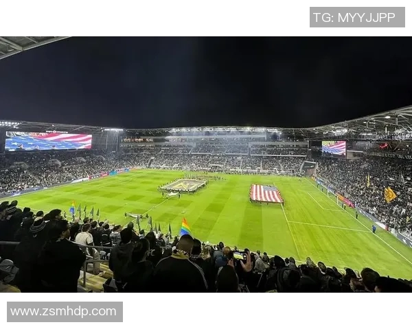 孤独球场上的英雄泪，足球传奇背后的伤感故事