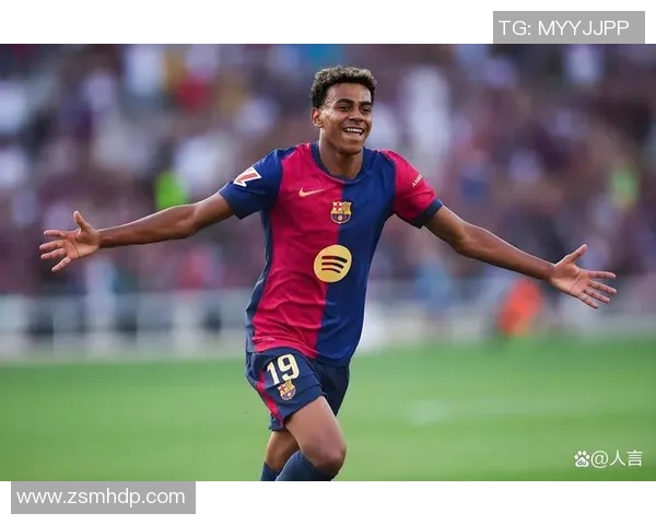 纵观足球历史历届最佳球星盘点与辉煌时刻的全景展现