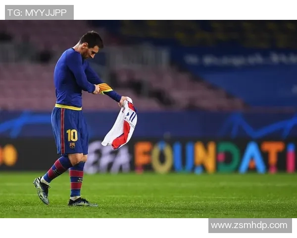 足球球星赛场温情瞬间经典摸头杀引发球迷热议